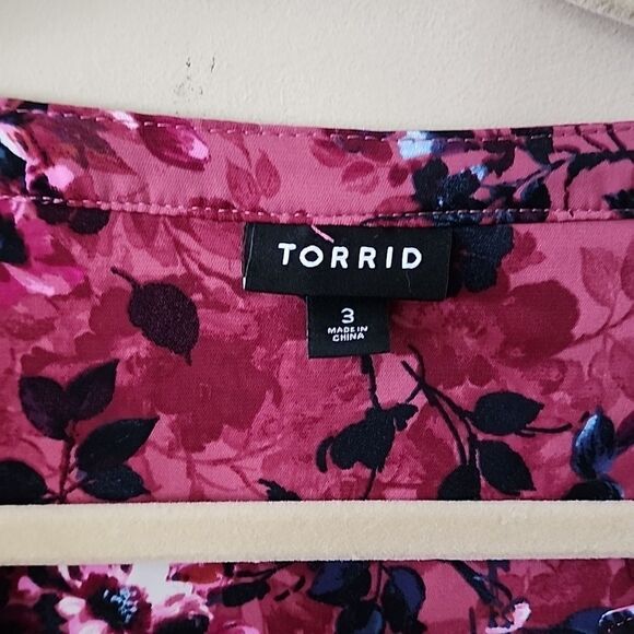 Georgeous Torrid dress Size 3 perfect condition - Picture 4 of 6